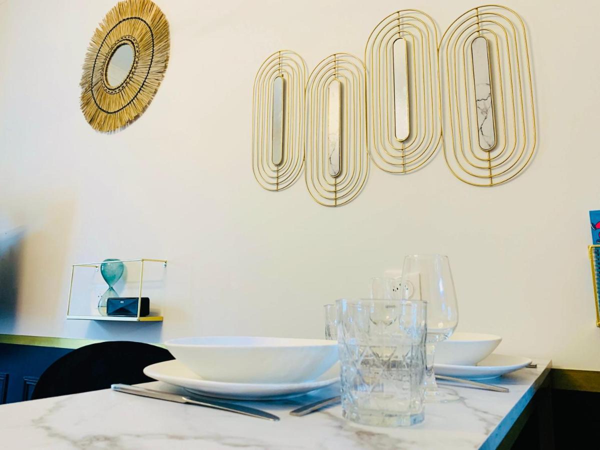 Homard & Fox, Le Feart, Avec Coin Terrasse & Barbecue * Dinard